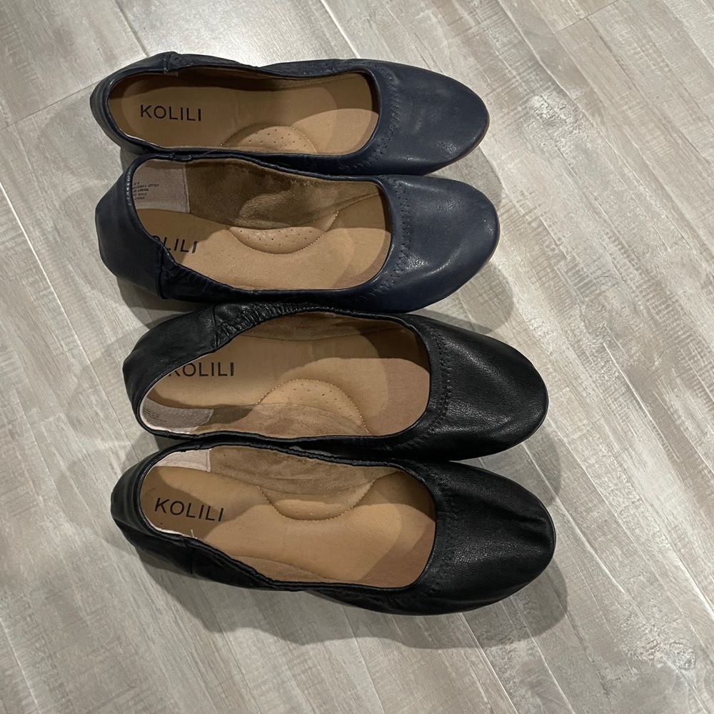 Navy and black never worn flats size 8.5